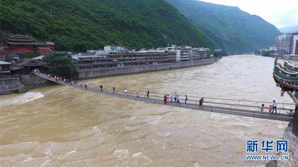 （新华全媒头条·壮丽70年·奋斗新时代——记者再走长征路）（7）大渡河畔说奇迹——感悟红军长征的胜利密钥