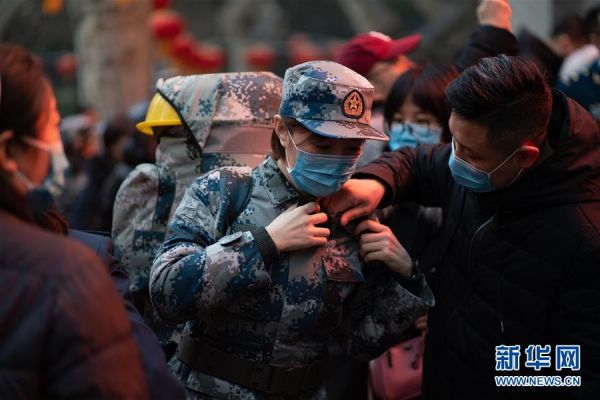 （新华全媒头条·图文互动）（9）万众一心迎挑战 众志成城战疫情——全国总动员打响疫情防控阻击战纪实
