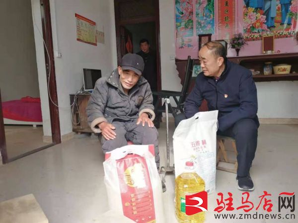 宿鸭湖水库办理局发展“情系孙屯·帮力强盛”水库清淤的作用春节安慰勾当(2)