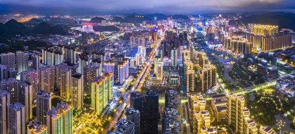 图5：兴义市城市新貌。兴义市融媒体中心记者 张霆 摄