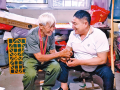 上门慰问暖人心 关爱老兵显真情