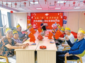 集体生日会 情暖老人心