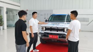 北京越野BJ40增程版受青睐