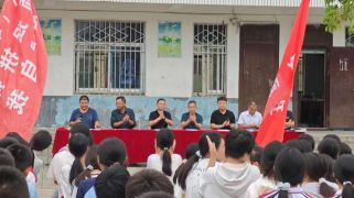 正阳县彭桥乡司法所：法治护航伴成长
