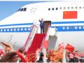 习近平在出席新疆维吾尔自治区成立70周年庆祝活动后返回北京