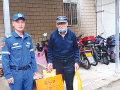 节日送关怀 温情暖人心