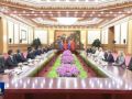 习近平会见冰岛总统托马斯多蒂尔