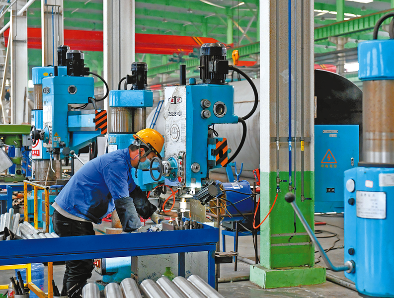 “智造”领风行 产业起新星