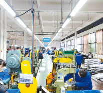 新春生產(chǎn)馬力足 海外訂單趕制忙