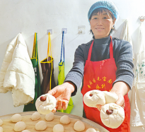 鄉(xiāng)村大集年味濃