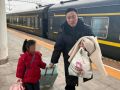 萌娃不慎遺留車站 駐馬店火車站暖心尋親護(hù)平安