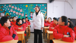 迎着春风出发——聚焦驻马店市中小学校开学第一天 