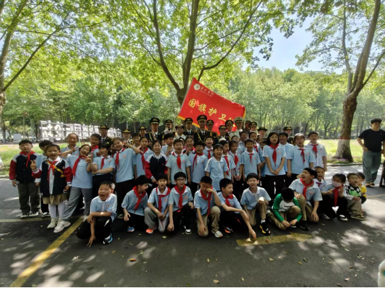 閱讀點亮童心-探索擁抱未來682